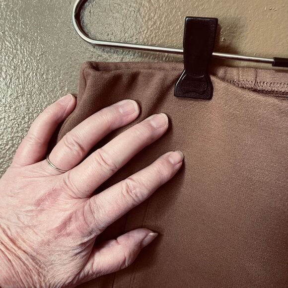 Chico’s Juliet size 4 Ponte knit ankle pants. - Picture 9 of 11